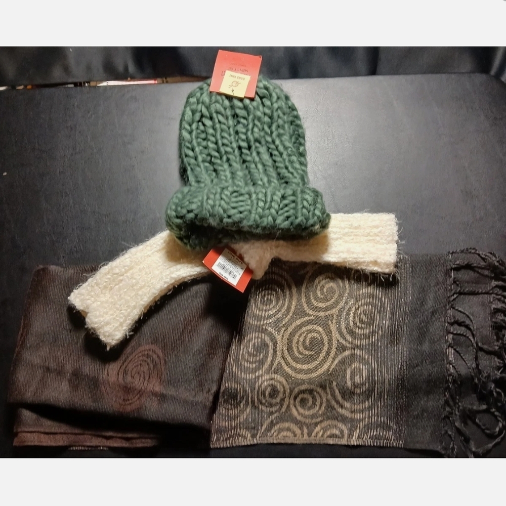 New With Tag White Mossimo Knit Arm Warmer,green Knited Hat,brown Scarf Set
